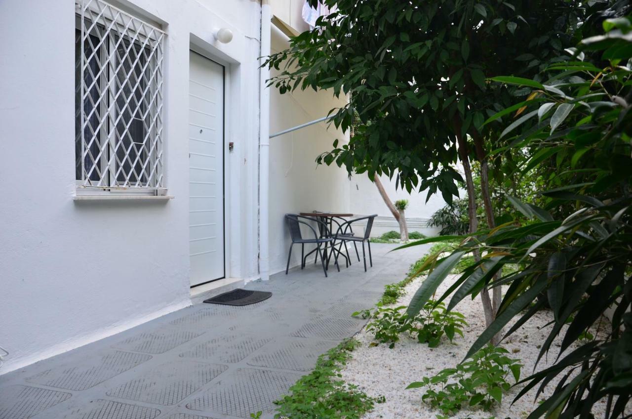 Lovely Place To Be Apartment Атина Екстериор снимка